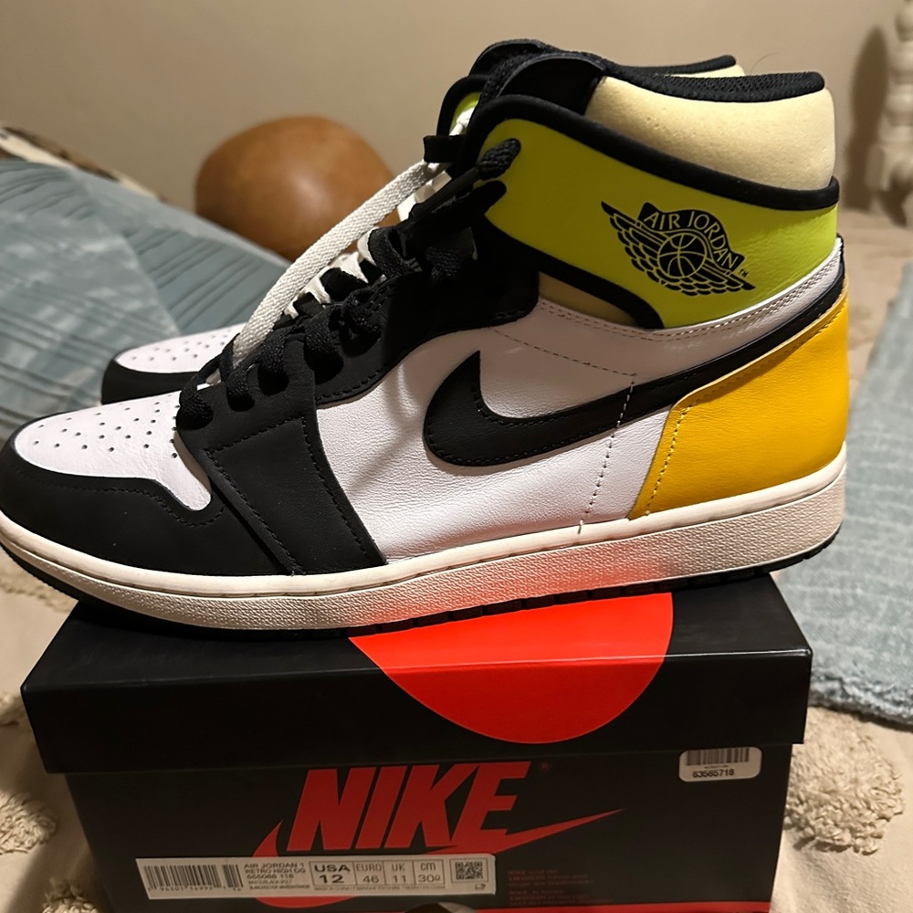 Air Jordan 1 Retro High - Black, White, Yellow - dunk Yeezy